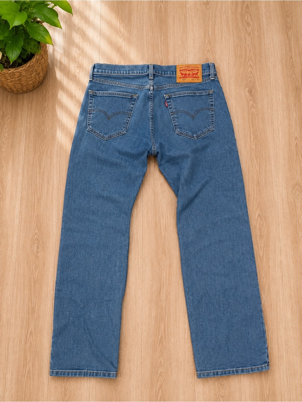 Levi’s - Picture 2 of 3